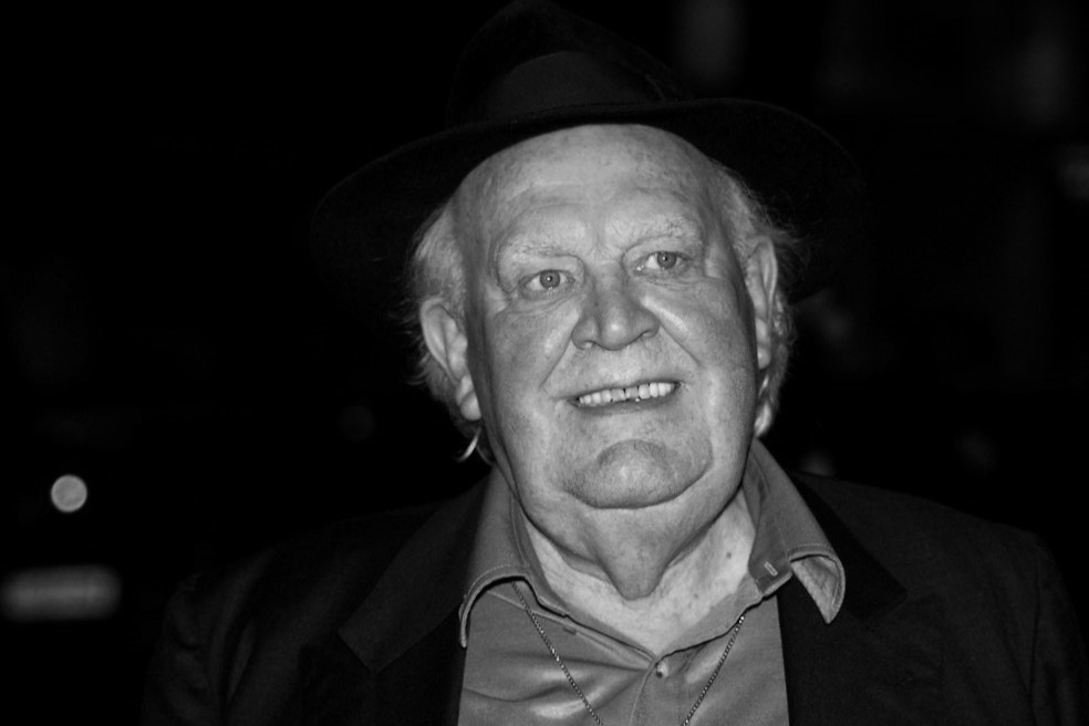 Joss Ackland, distinguished British star of stage and screen, dies at 95