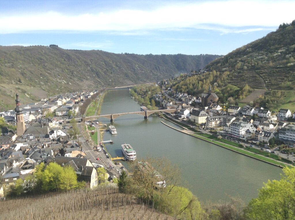 Moselle’s Crown: Rustic Cochem