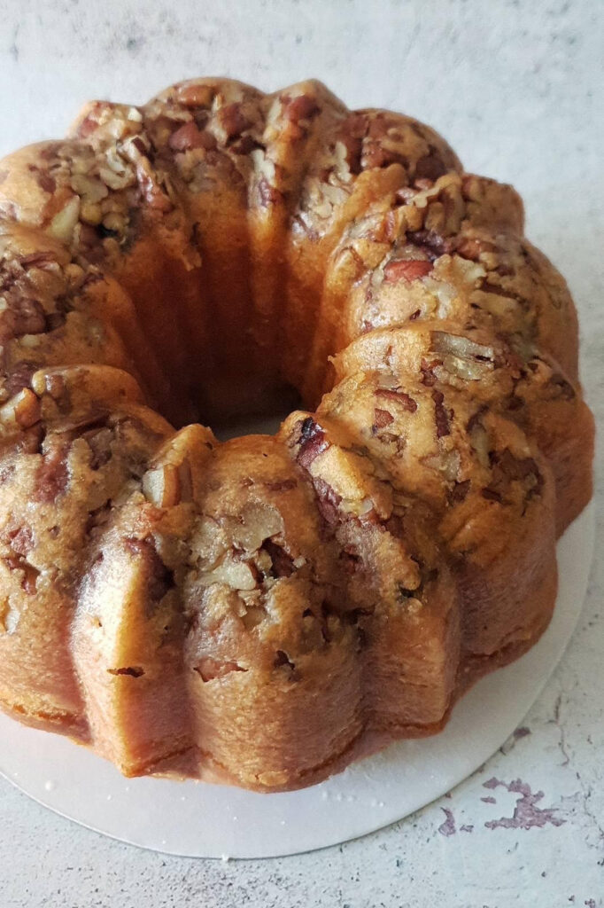 Butter pecan rum cake