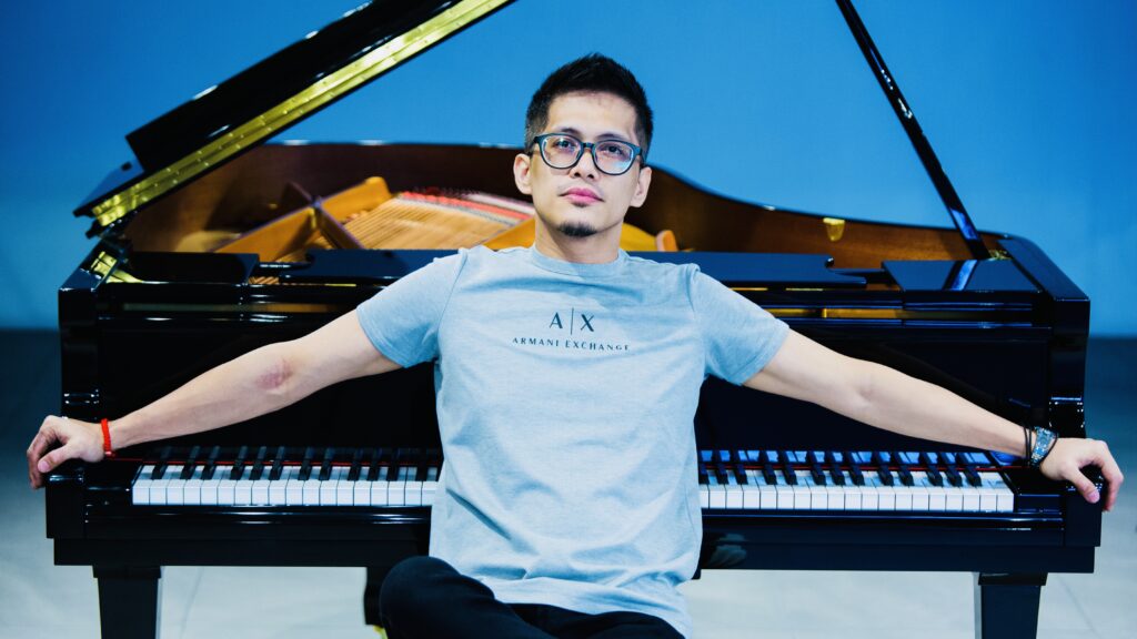 Dingdong Fiel holds tribute solo piano concert