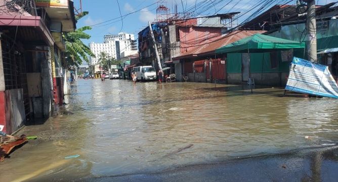 Taiwan aids flood-steeped Davao