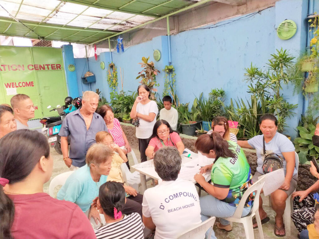 90,000 Cebu City elders receive monthly cash aid